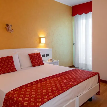 Helios Hotel