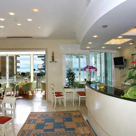 Helios Hotel